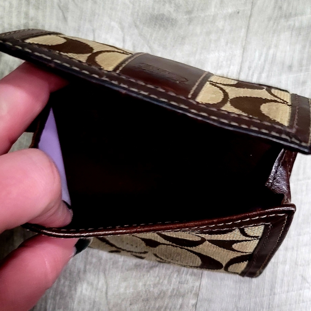Coach Wallet - Picture 6 of 6